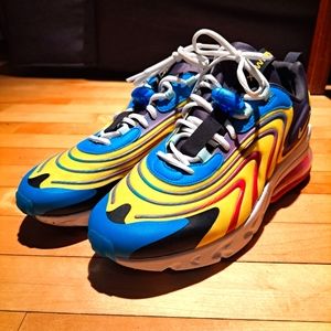 Nike Air Max React 270 size 11